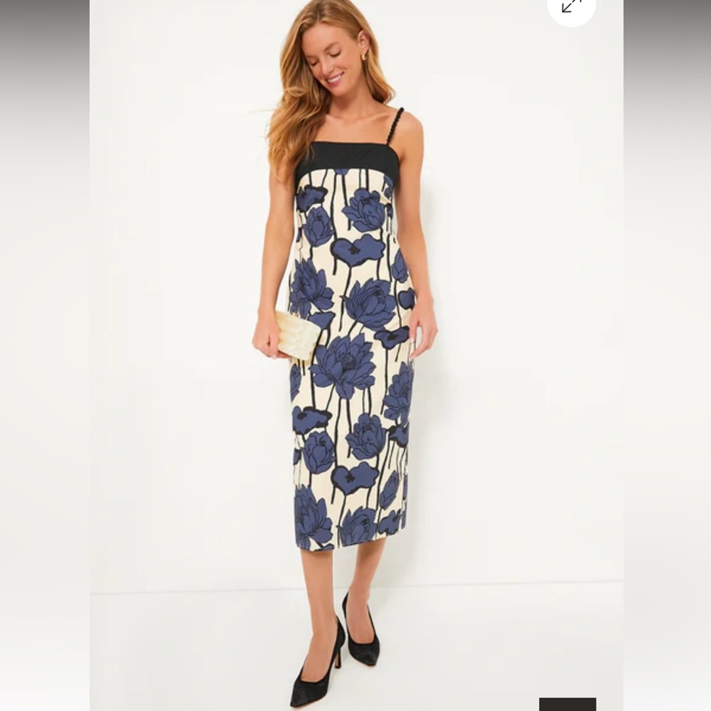 TUCKERNUCK HYACINTH HOUSE
Navy & Cream Floral Cecily Midi Dress